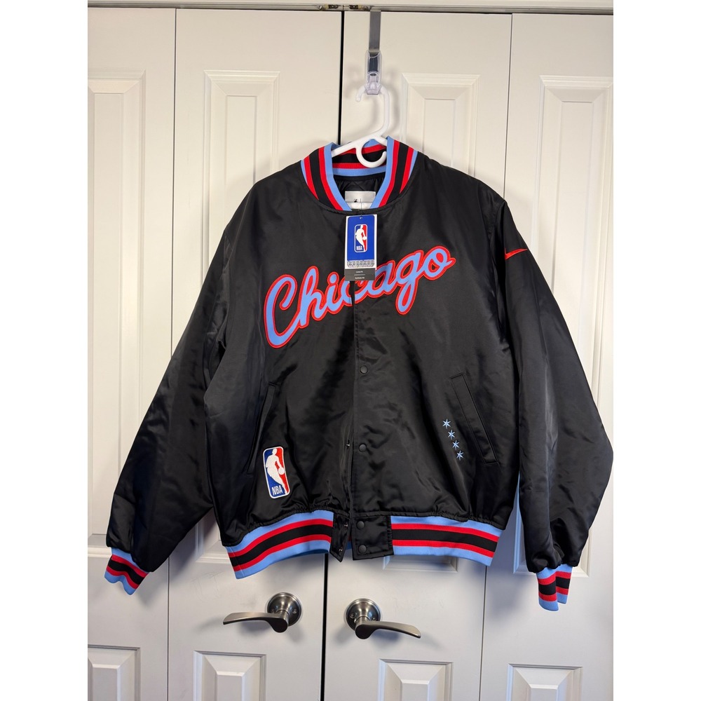 Nike NBA Chicago Bulls City Edition Courtside Bomber Jacket Black LG